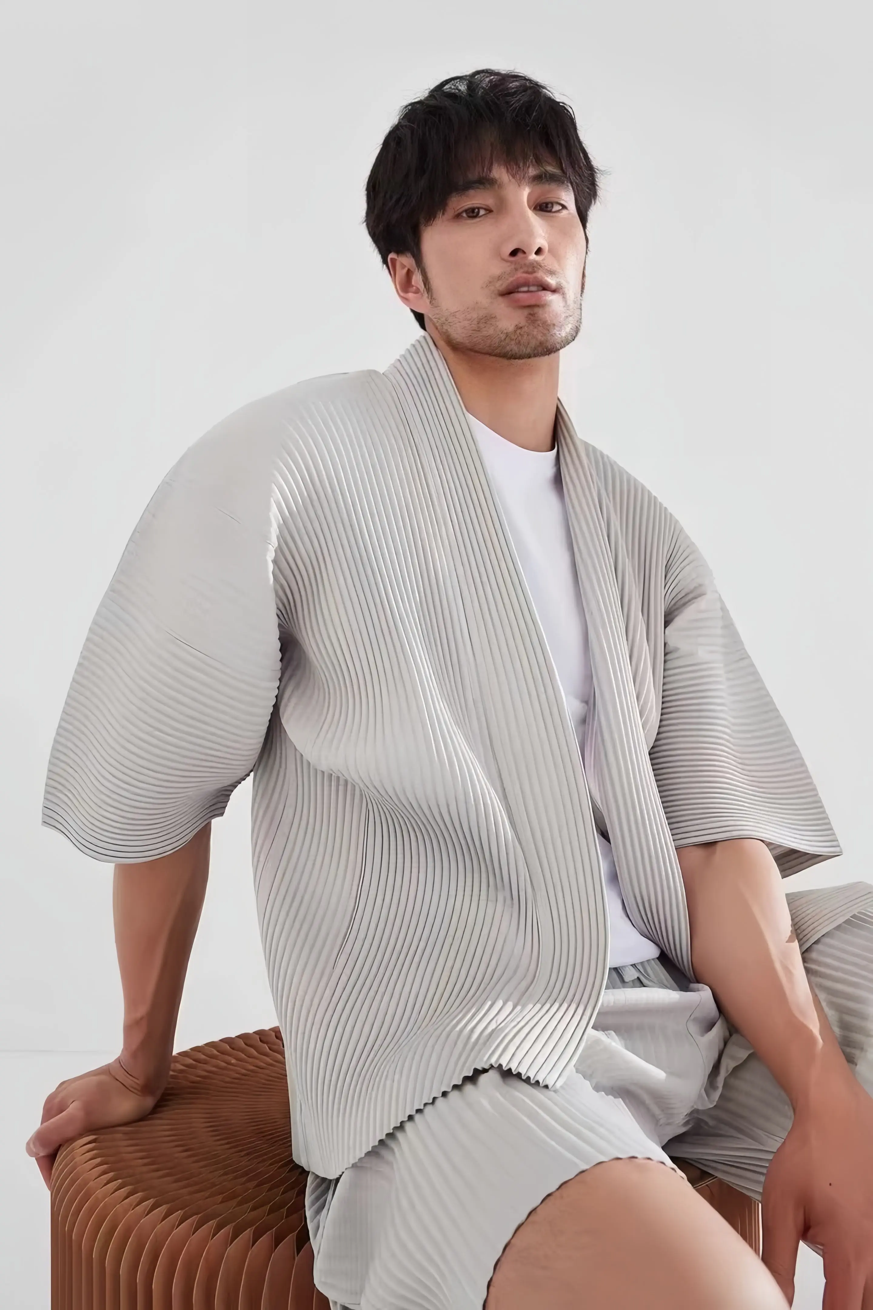 

Miyake Pleated Kimono Jacket Men Japanese Style Half Sleeve Short Sleeve Open Front Casual Cardigan Loose Fit Streetwear Top