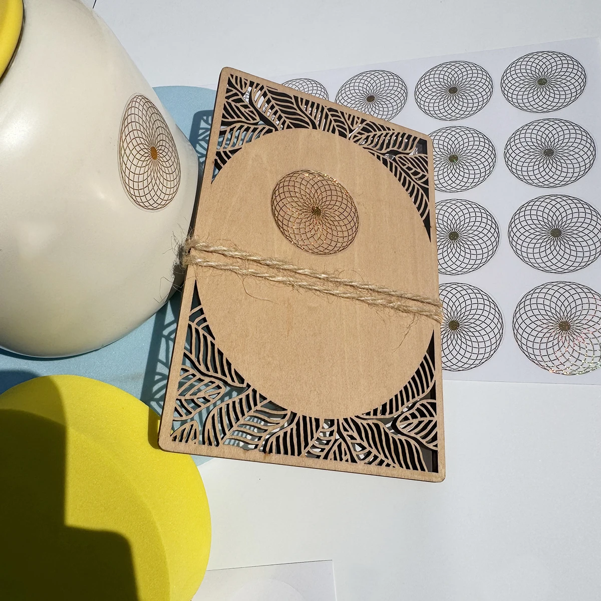 100 قطعة من ملصقات الدائرة الهندسية الذهبية المجسمة - ملصقات سجل القصاصات على طراز ماندالا مقاس 1.5 بوصة، أختام لاصقة معدنية