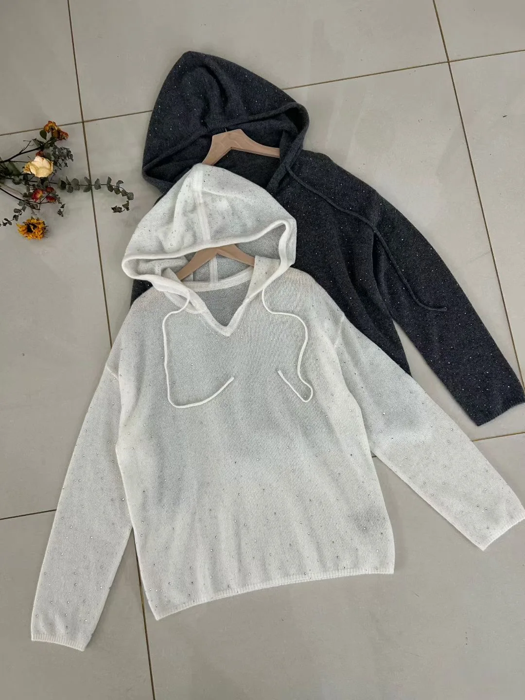 

Exquisite women's solid color luxurious 100% cashmere knitted hoodie