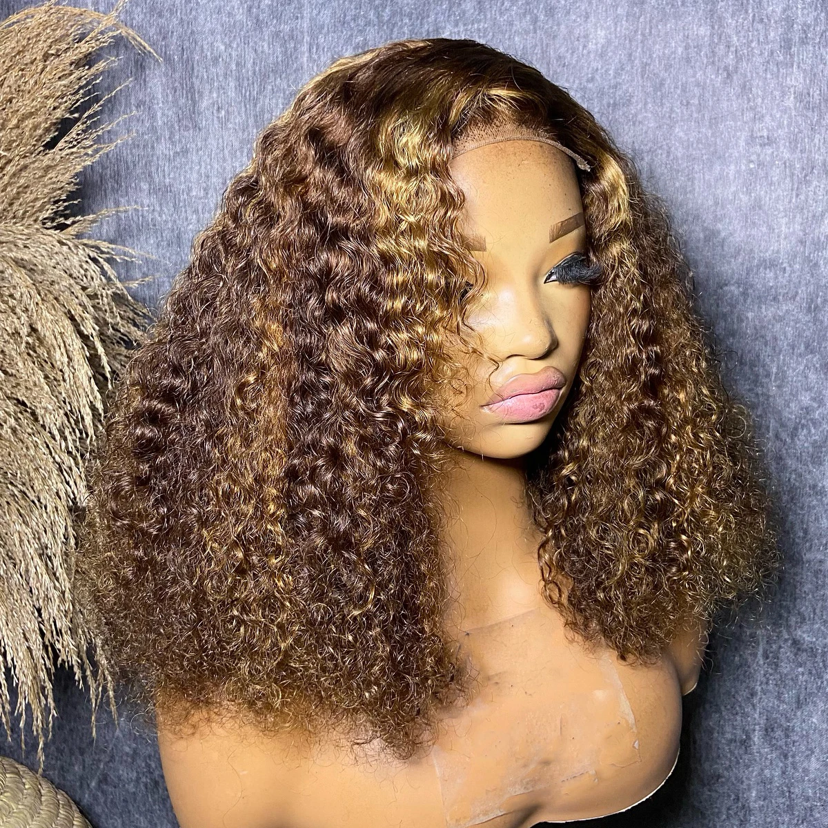 

# Парик BOB из натуральных волос с хайлайтами, 4/27, 13x4 HD, с кружевной передней частью, предварительно выщипанный, 250% густота, глубокая волна, цветной парик, парик BOB из натуральных волос