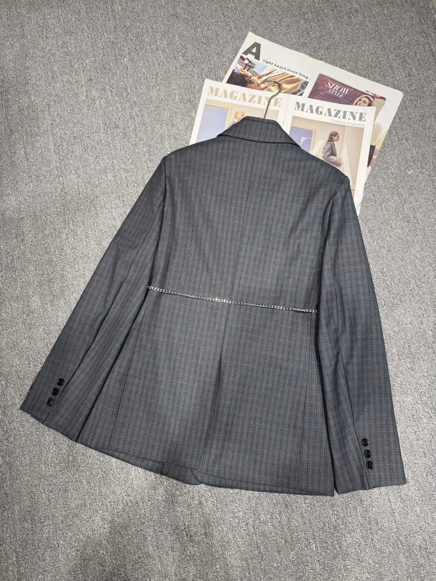 

2025 New Suit Coat Jacket Long-sleeved Buttons Lapel Fashionable Versatile Slimming Figure-hugging Spring Summer