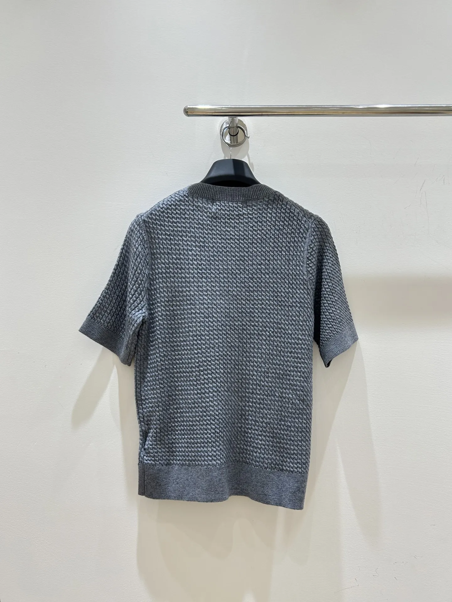 

New Twist Pattern Casual Elastic Round Neck Design Simple Short Sleeves