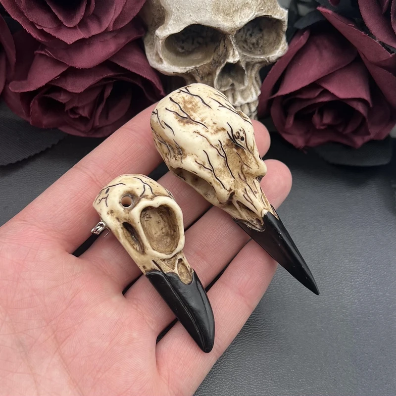 Raven Skull Brooch Pin Bird Skull Lapel Pin Resin Cast Skull Bone Jewelry Bird Skull Pin Taxidermy  Knochen Schmuck