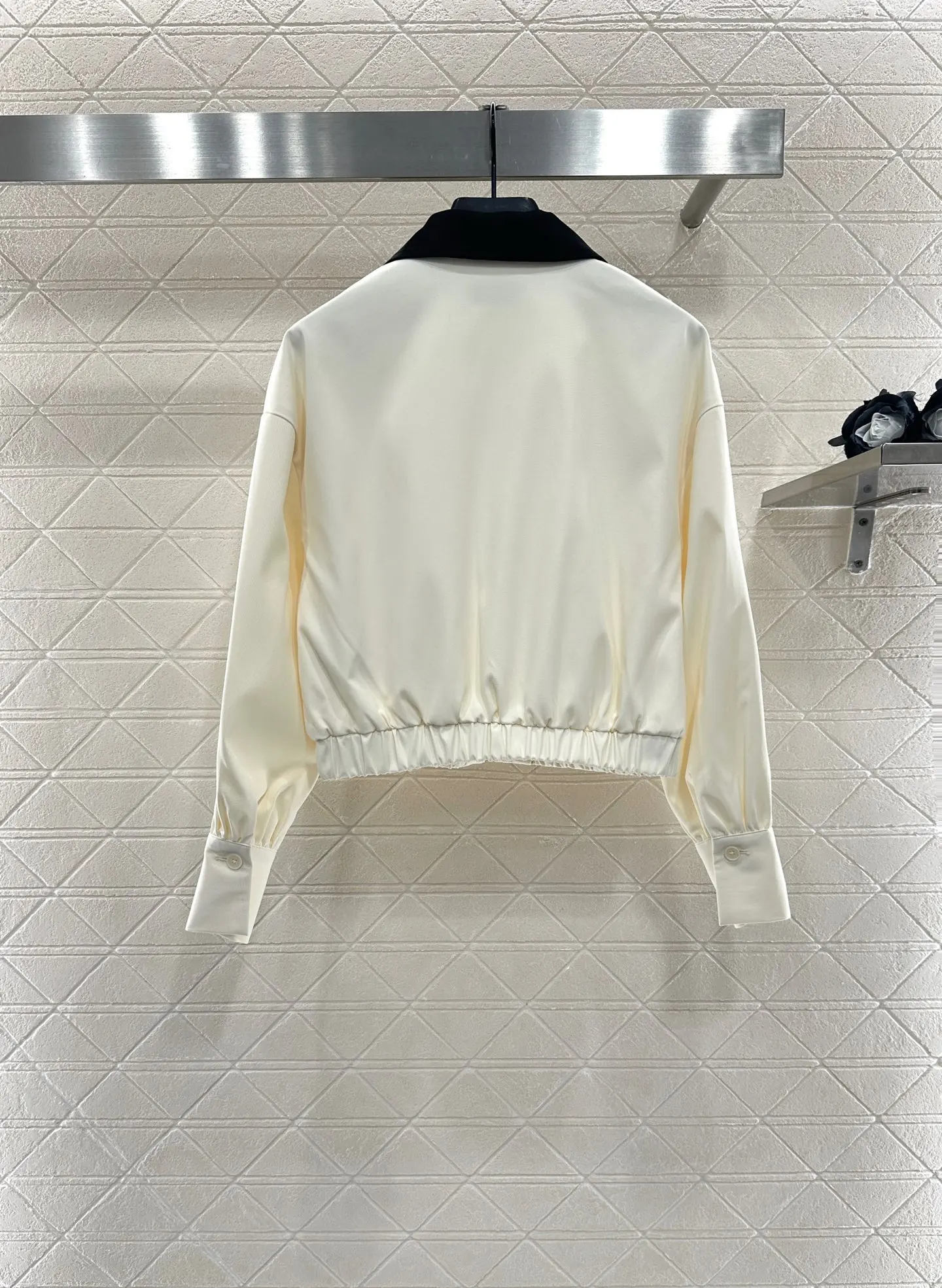 

2025 Spring/Autumn New Product Women's Color Contrasting Lace Collar Coat Twill All Cotton Material Front Zipper White 393