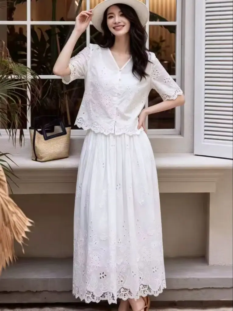 Elegant and versatile pure cotton hollow embroidered top and skirt suit