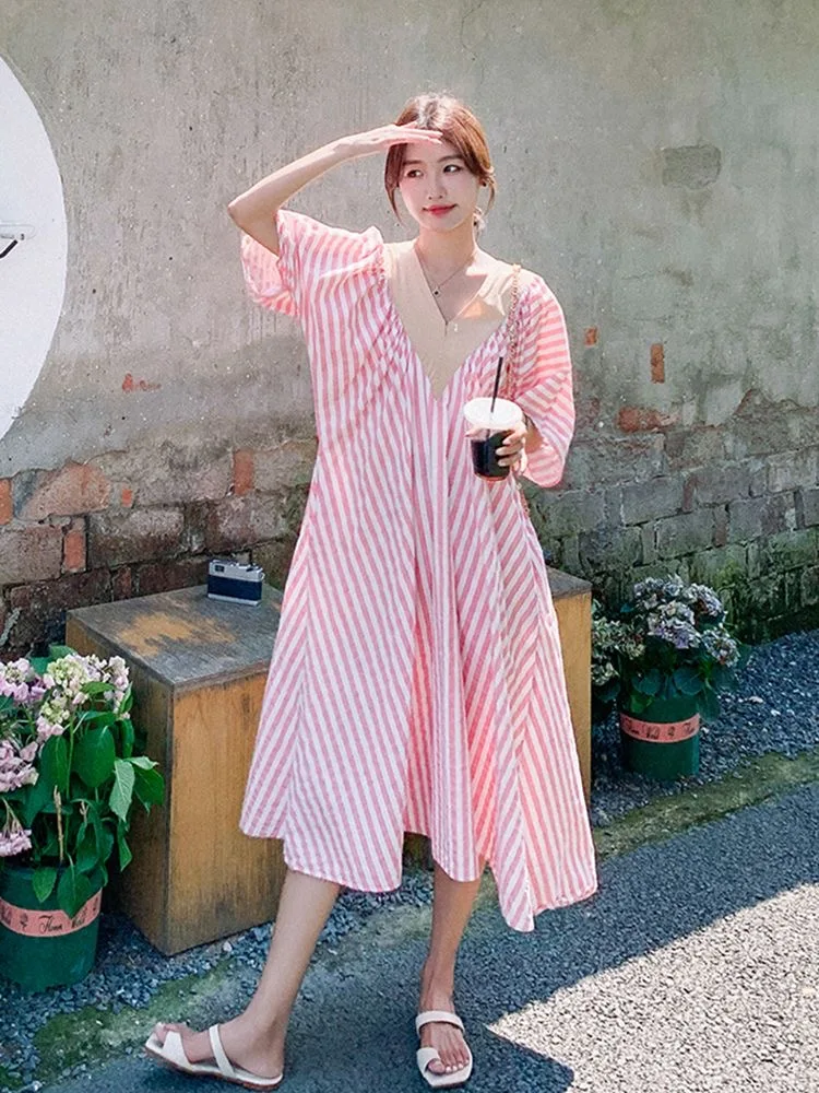 Fashion Loose V-Neck Spliced Folds Vestidos Striped Casual Dresses Women's Clothing Summer New Oversized All-match Midi Dress
