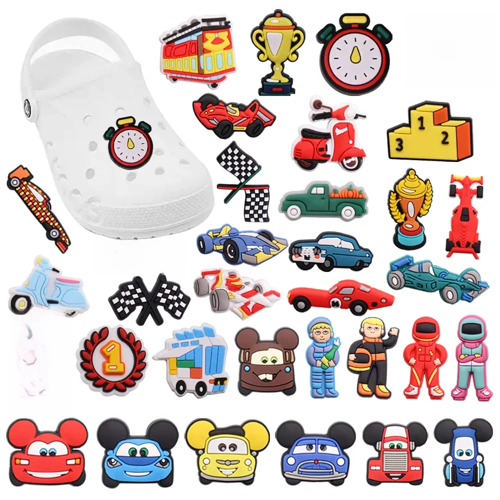 Drapeau de voiture de course Sally Mater pour garçons, 1 pièce, chaussures Cool, breloques à boucle, trophée, pantoufles, décorations, bricolage, cadeaux de vacances