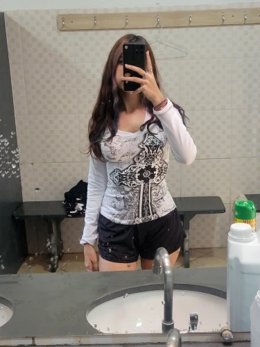 Y2K Women's Hip hop 90s Vintage Punk T-Shirt autumn Streetwear Sexy Short Sleeve Gothic Slim Crop Top Hotgirl Casual Femme Tee photo review