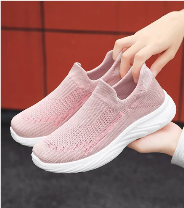 Shoes female summer new lightweight women's shoes soft-soled non-slip walking shoes middle-aged cloth shoes