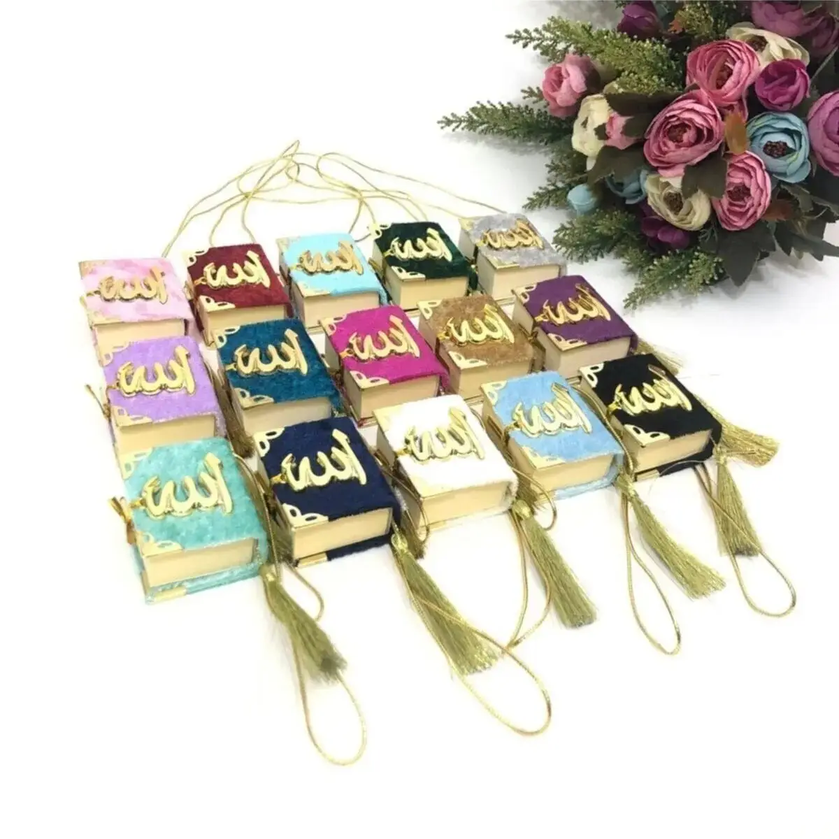 

45 Pcs Mini Velvet Covered Quran Mixed Color Gift Mevlüt Funeral Wedding Favors Islamic Arab Turkish Special Days Religious