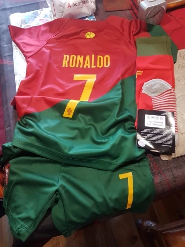 Soccer Jerseys Kids 7 Football Sports Fan for Boys Girls Youth Soccer Shirts and Shorts Stockings Set for 4-13 Years photo review
