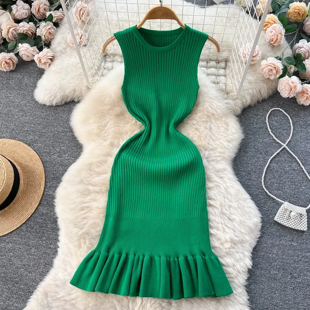 Letnia Sukienka Bodycon z Dzianiny Sexy 2026 Dekolt O Bez Rękawów Falbanki Imprezowa Sukienka Letnia High Street Elastyczna Wąska Krótka Sukienka — zdjęcie 2