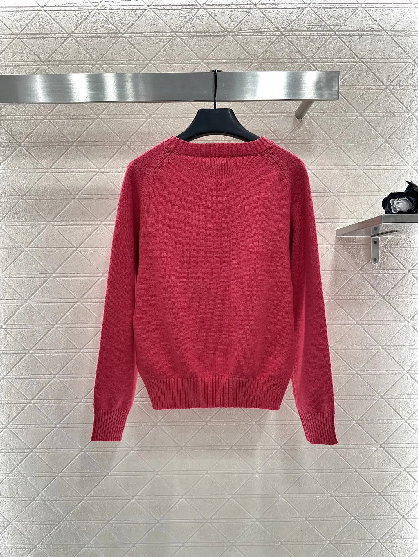 

2025 Winter New Embroidered Hook Flower Round Neck Hooded Sweater Made of Wool Knitted Material 32