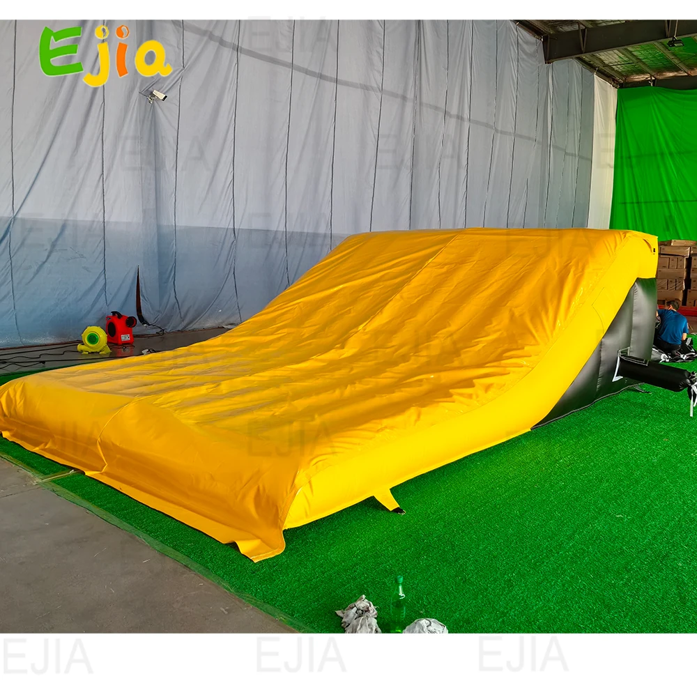 Rampe d'atterrissage gonflable de airbag de saut de cascade gonflable de sécurité vtt Bmx Freestyle Fmx Airbag pour des jeux de sports extrêmes