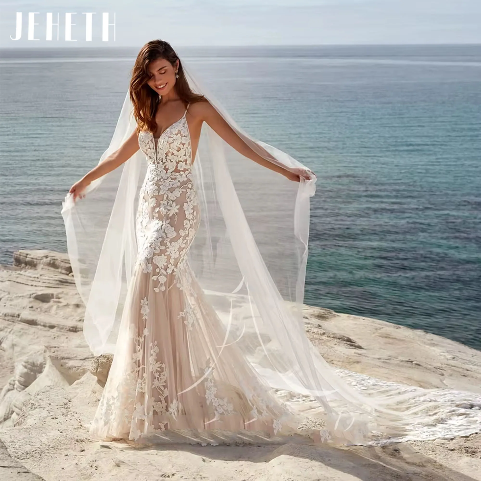 

JEHETH Elegant V-Neck Lace Wedding Dress Spaghetti Straps Appliques Beach Bridal Dresses with Chapel Train Customized