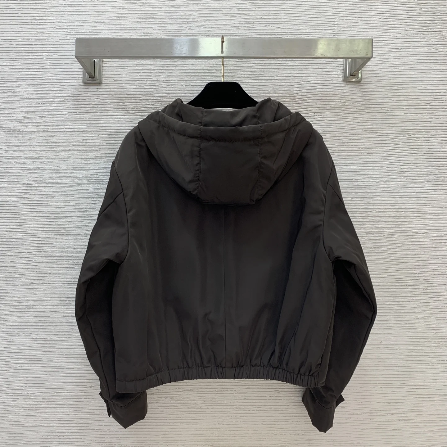 

High quality autumn and winter women's double zipper placket short style long sleeved hooded cotton jacket HL188