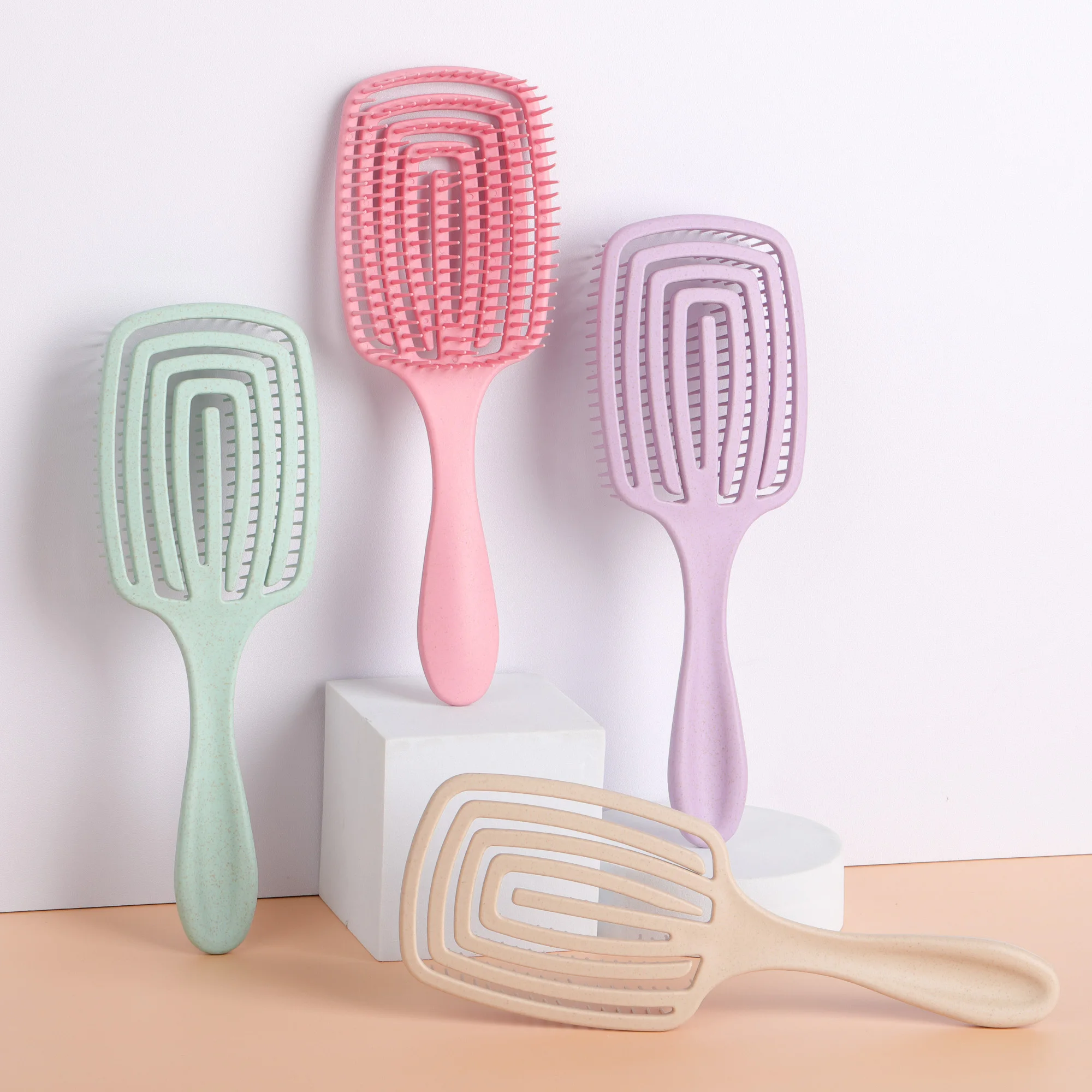 

1 Piece Square Hairbrush for Wet and Dry Hair, Detangling Comb with Gentle Bristles, Scalp Massage and Hair Smoothing Tool