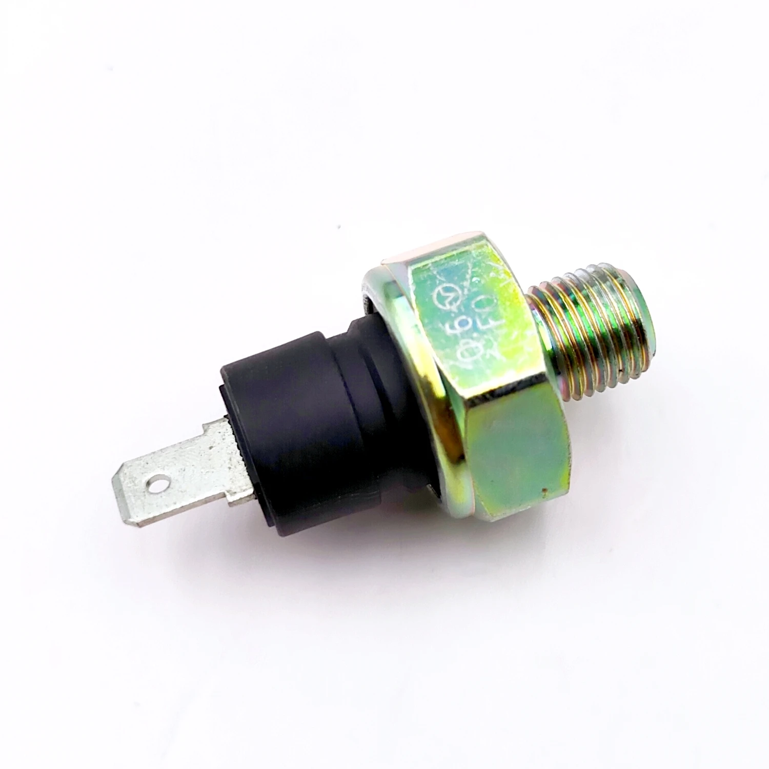 

Датчик давления масла для CFmoto Jetmax 250 400 450 191Q 500S 520 500HO 550 191R 800 800EX 800XC 850 1000 U10 Z10 01A0-012200