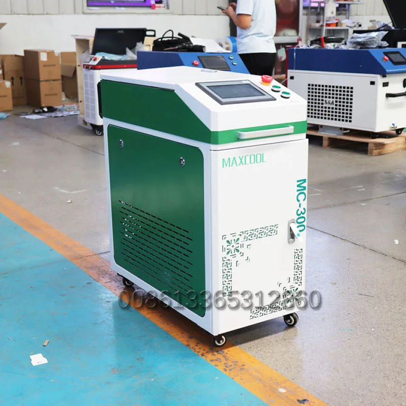 Good Quality 300W Pulse Laser Cleaning Machine Rust Car Paint Graffiti Removal Laser Rust Remover for Corroded Structural Steel