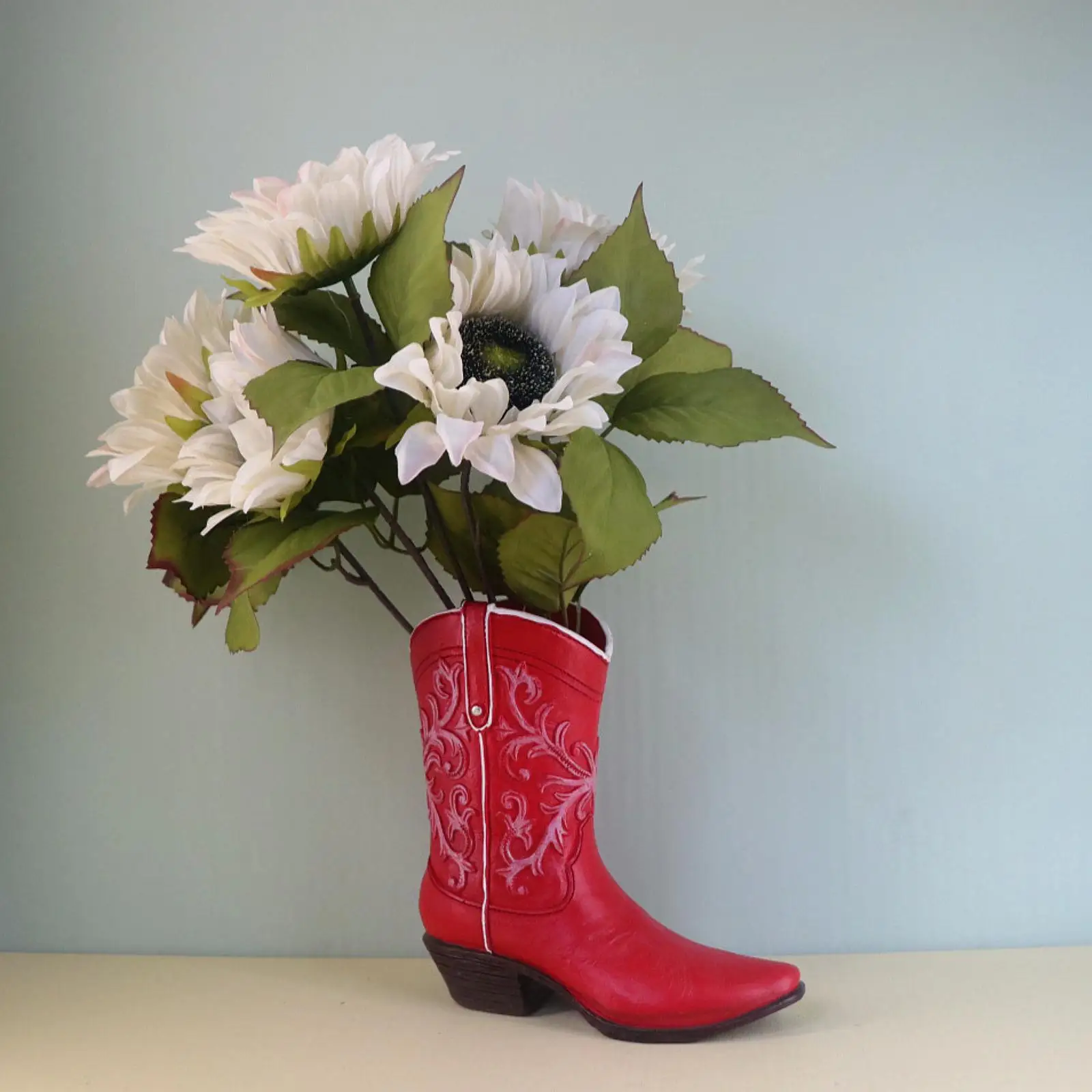 Cowgirl Boot Resin Vase Indoor Farmhouse Decor Western Sculpture for Balcony Bedroom Living Room Home Decoration