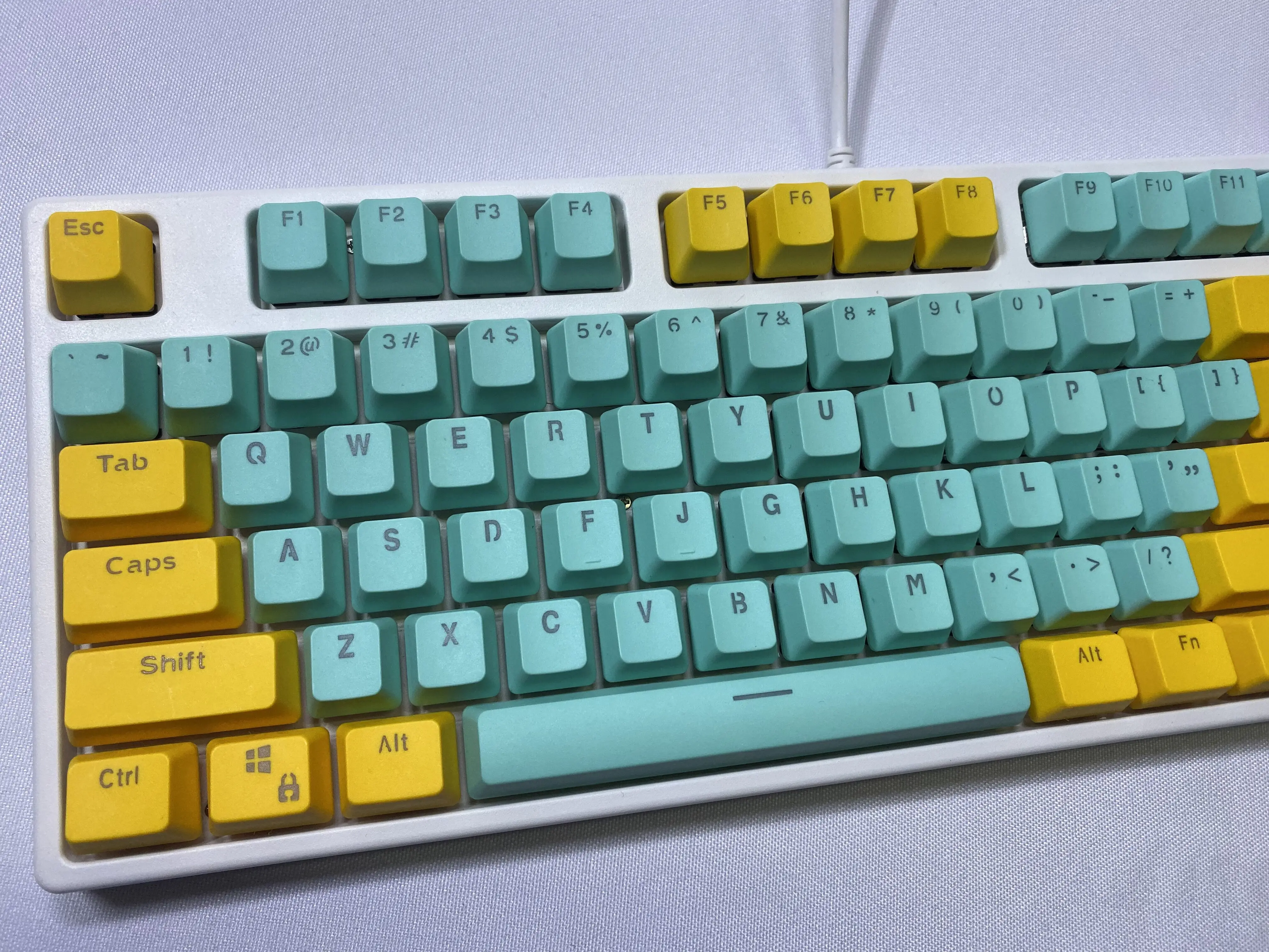 Teclas de Teclado mecánico de altura OEM, color amarillo Cian, 87 teclas, Material PBT, caracteres retroiluminados dobles, teclas de juego transparentes