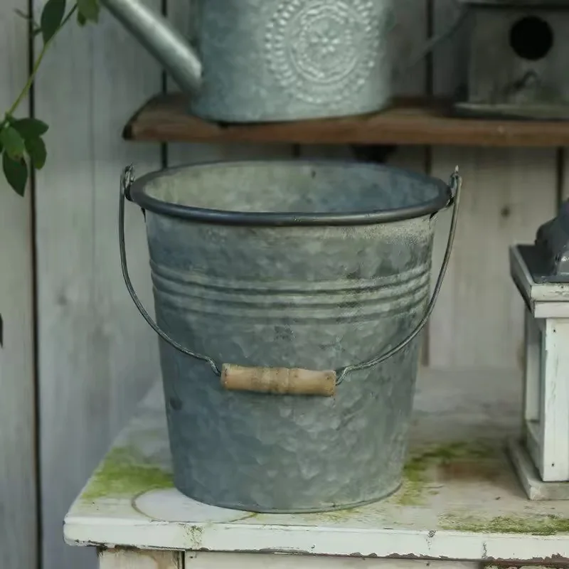 Vintage Galvanized Metal Flower Bucket Planter Rustic Iron Pail with Wooden Handle Farmhouse Garden Pot