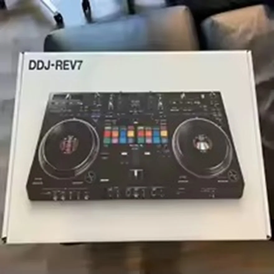 وحدة تحكم DJ Serato DJ الجديدة الأكثر مبيعًا DDJ-REV7 ذات الطابقين