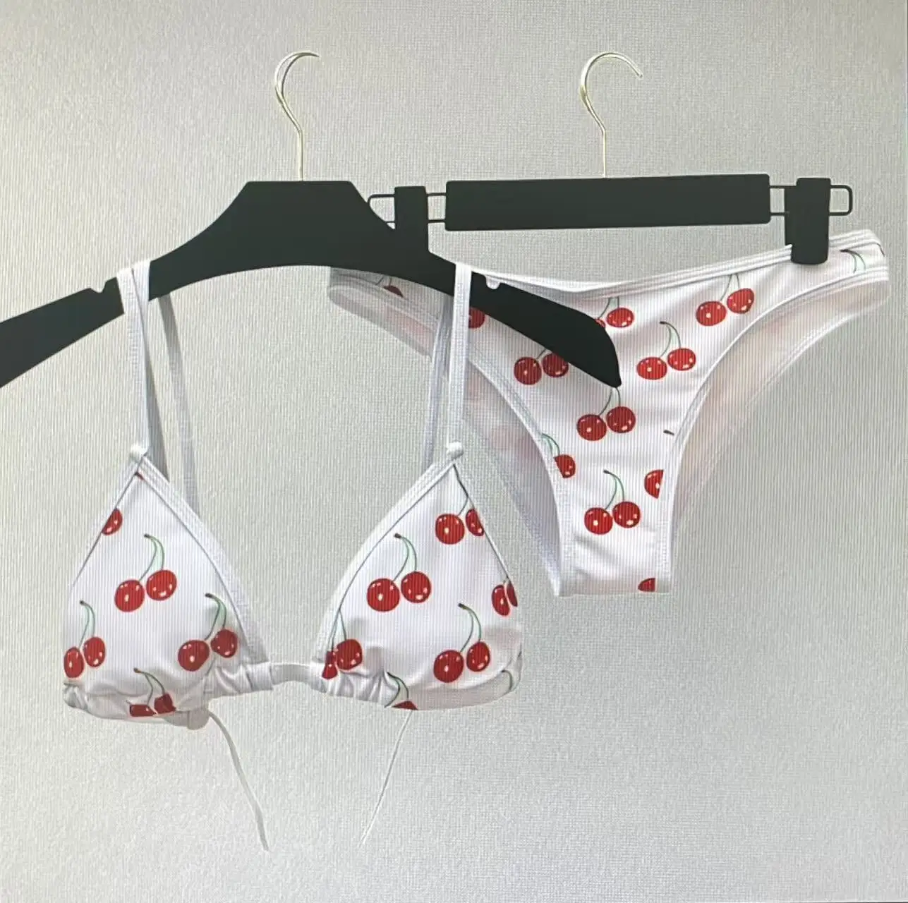

2025 Summer New Design Women's Cherry Fashion Swimsuit