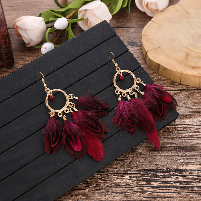 Bohemian Ethnic Round Green Rice Bead Feather Earrings for Women Retro Simple Temperament Dangle Earrings Party Wedding Jewelry