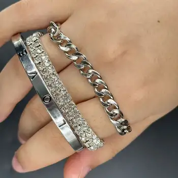 1條費加洛鏈手鍊 + 1條奢華全鑽手鍊 + 1條愛心開口手鐲,適合日常佩戴和送禮。 6 最佳銷售 手鐲 - №5