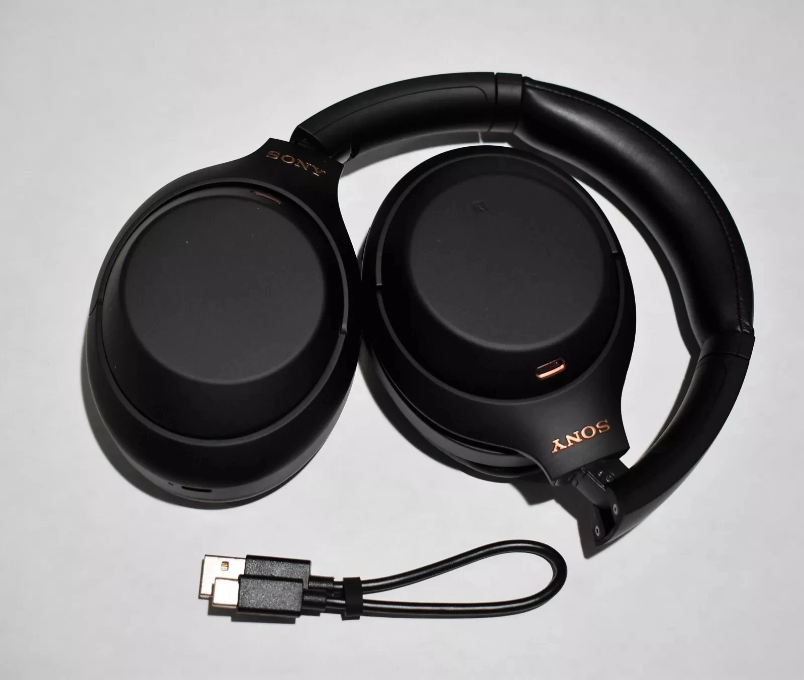 Sony WH-1000XM4/B Wireless Headphone, Noise Canceling, Foldable Over the Ear Headset, Built-in Microphone Headphone, Black image 6