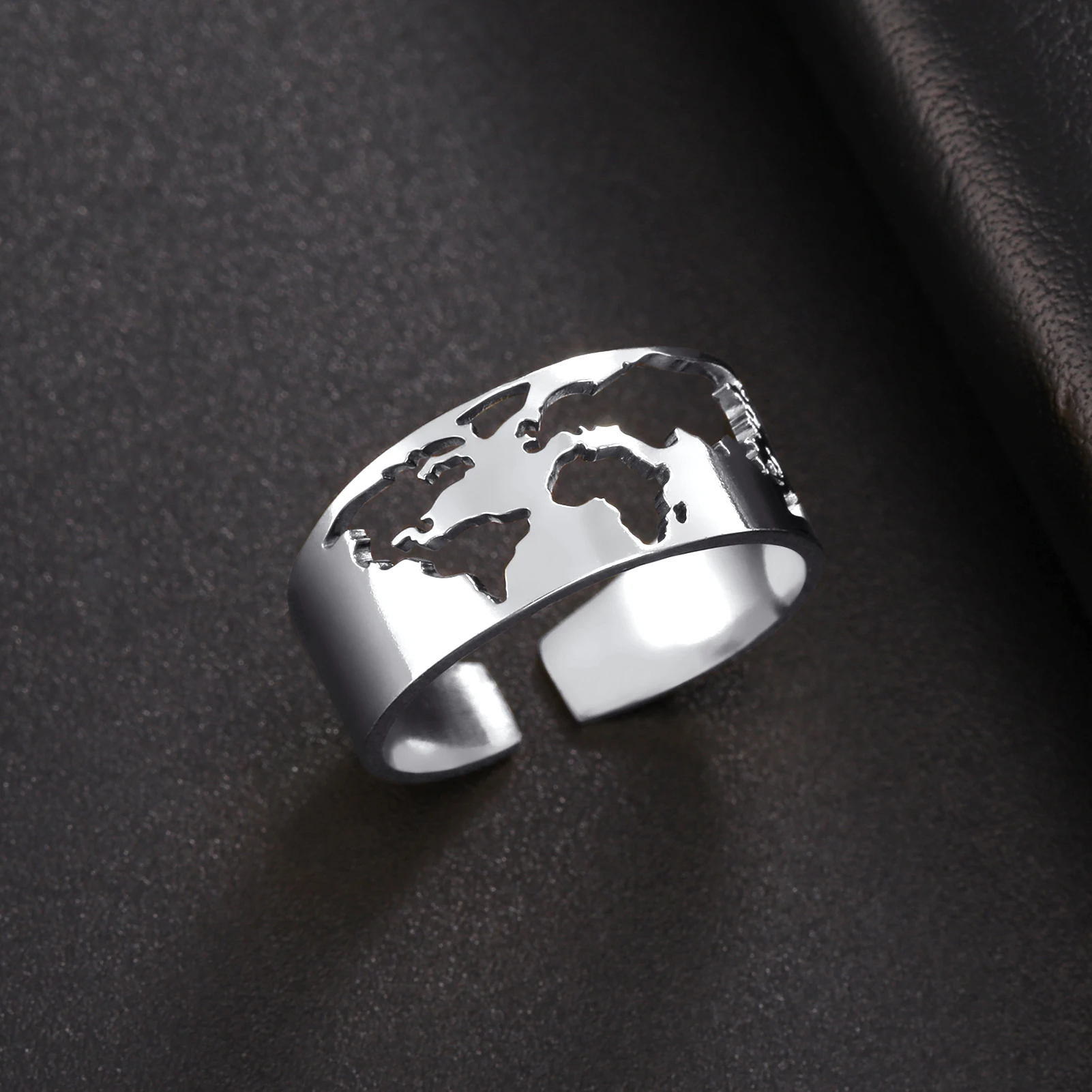 

LIKGREAT Stainless Steel Adjustable Finger Ring World Map Hollow Silver Color Opening Ring Jewelry Party Gift for Women Men