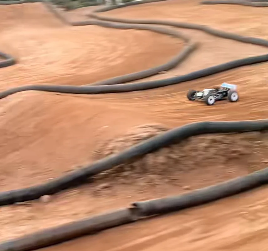 

Комплект передних и задних осей GPM 7075 из алюминия с быстросъемными креплениями и увеличенными подшипниками для LOSI 1/8 LMT 1.0/2.0 Grave Digger LOS-1805