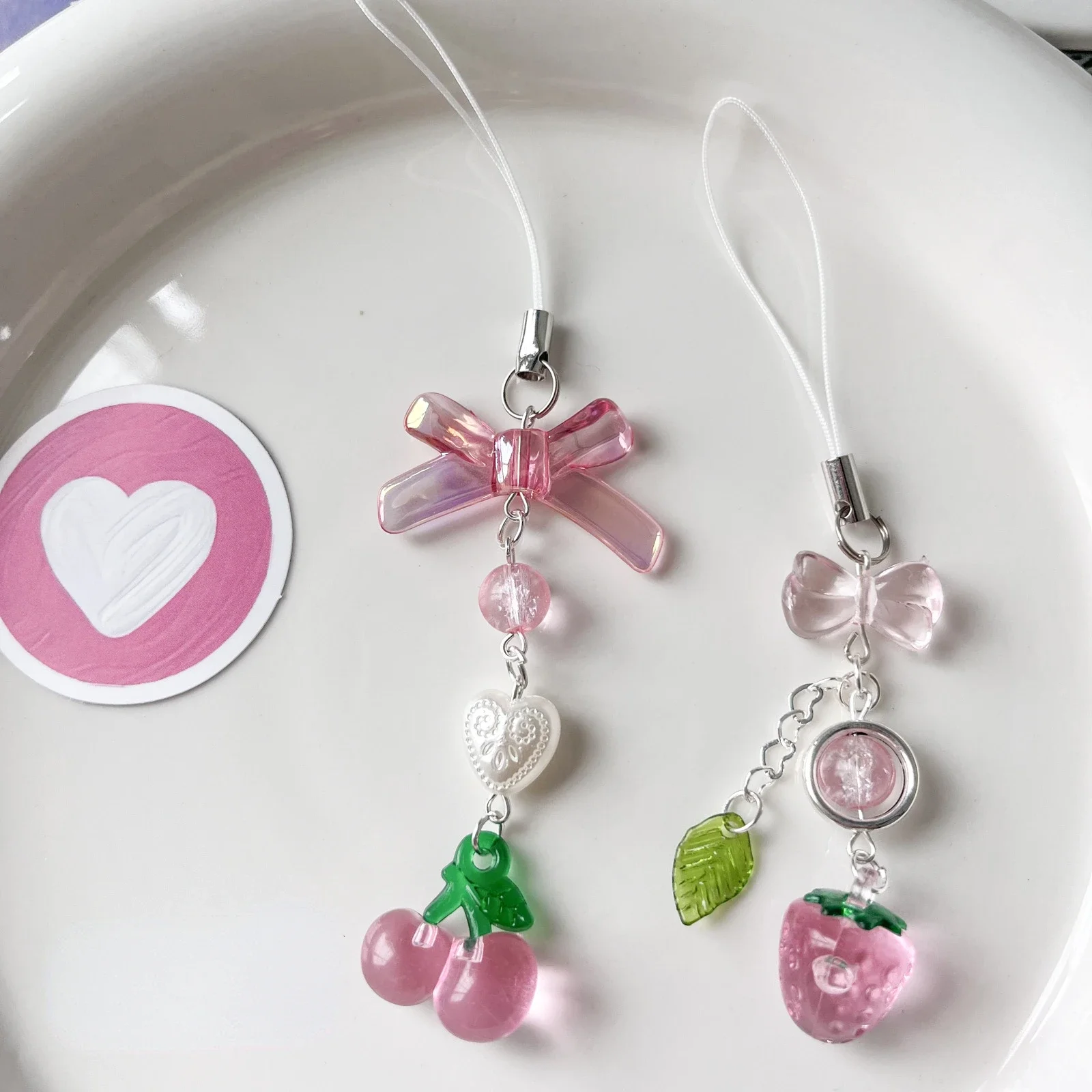 Mignon rose rouge cerise fraise téléphone sangle charme Landyard porte-clés cordon pour fille femme sac appareil photo pendentif pour Airpods étui