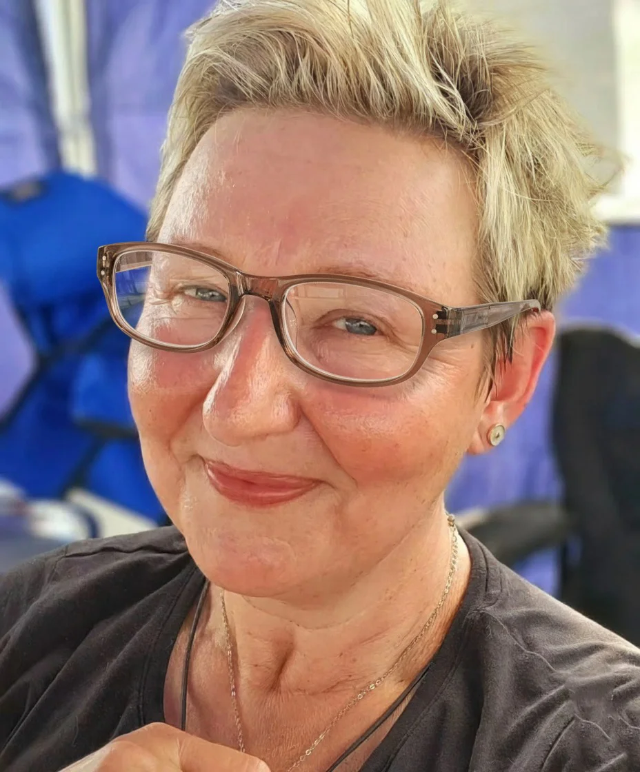 3PCS Unisex Lightweight Reading Glasses with Spring Hinges No Pinching Small Frame Available for Men And Women