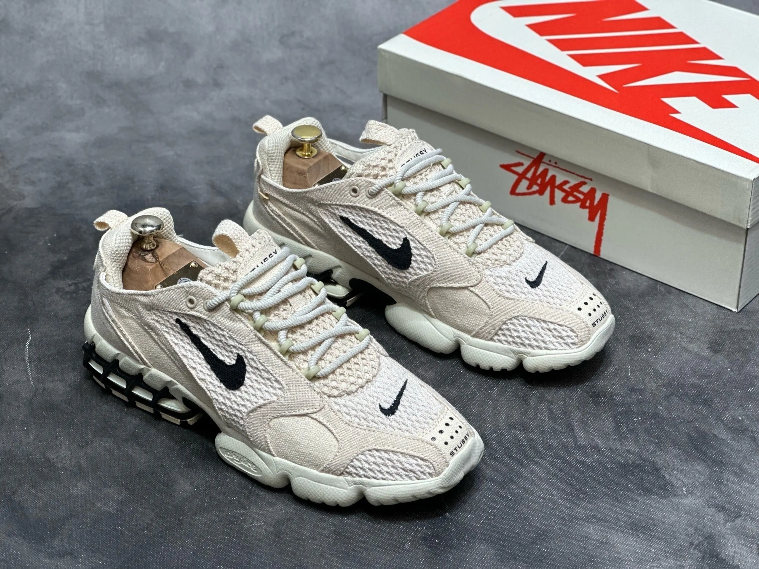 Men ' s Nike Air Zoom Spiridon Cage 2 Stussy Fossil crosses