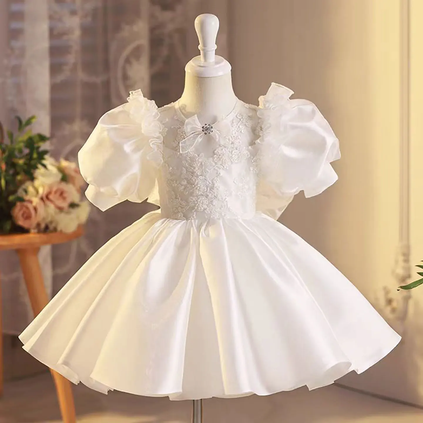 

Dreamy Vow D088 очаровательное вышитое кружевное атласное платье с цветочным узором для девочек с бантом, свадебное вечернее короткое бальное платье для первого причастия