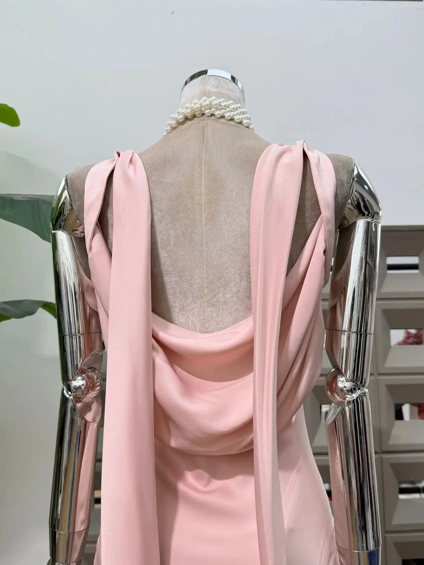 جديد الخريف الشتاء مخصص أنيق أنيق سليم صالح المرأة فستان طويل الخامس الرقبة الشريط عالية الخصر حفلة عيد الميلاد الكرة مساء تصميم