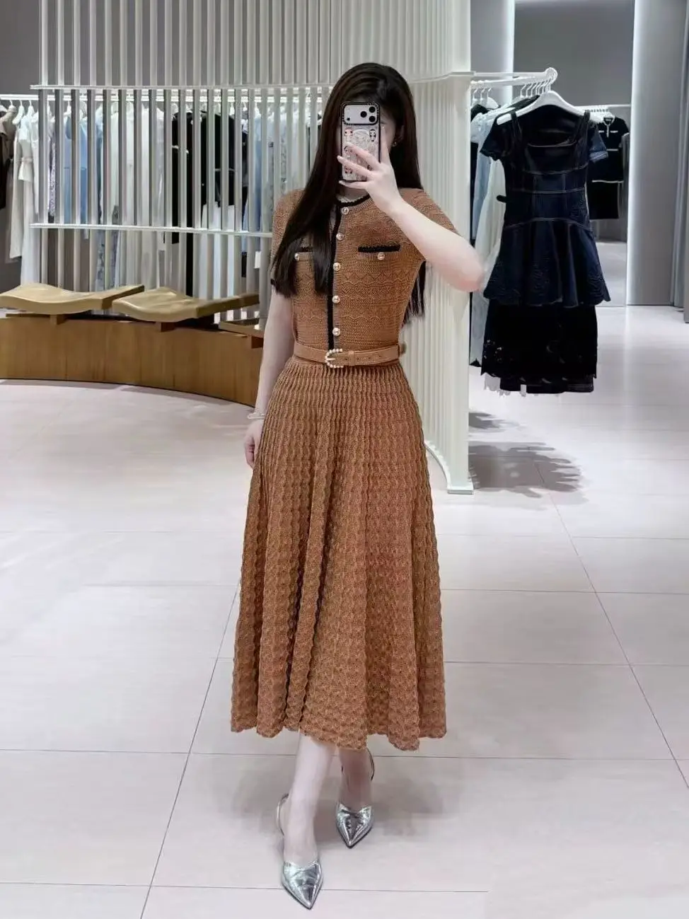 High-Quality Solid Color Cotton Knitted Long Dress with Black Trim Pleated Skirt Pendulum and Belt