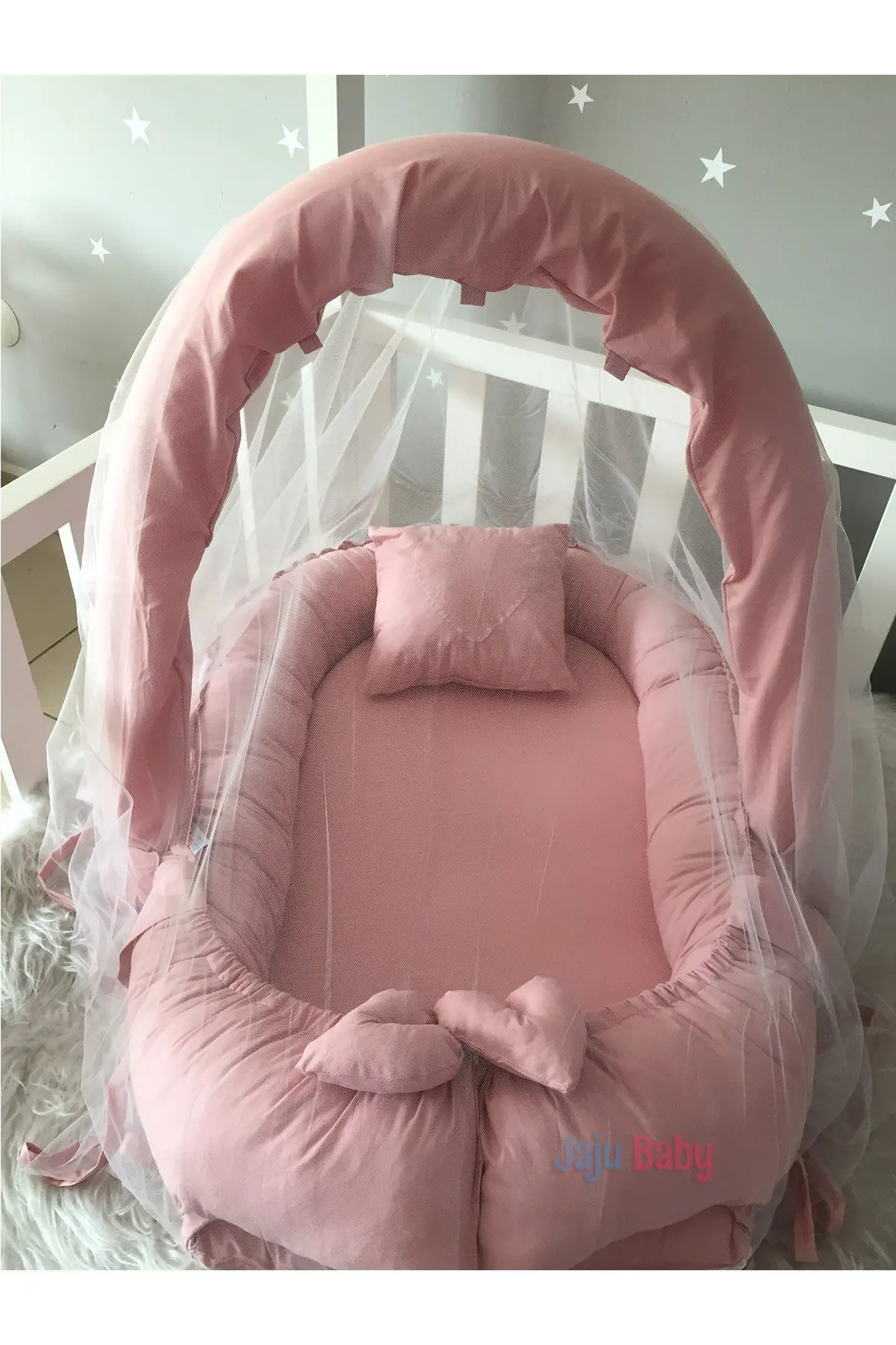 

Luxury Design Babynest with Handmade Powder Mosquito Net and Toy Hanger