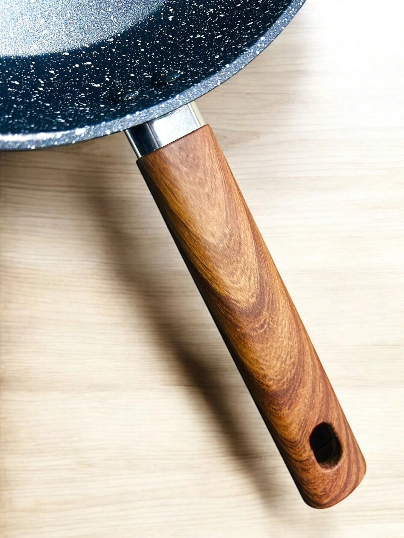 مقلاة تفلون غير لاصقة مقاس 26 سم بمقبض خشبي، لأي نوع من الحساء والطعام #5