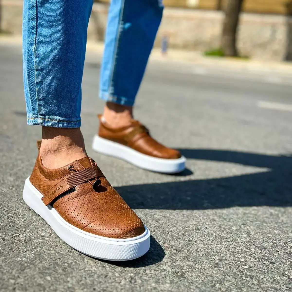 

CHEKICH Original Brand Tan CBT Dobeny Sneakers 2024 Fashion Men's Shoes High-soled Daily Sneakers Shoes CH147