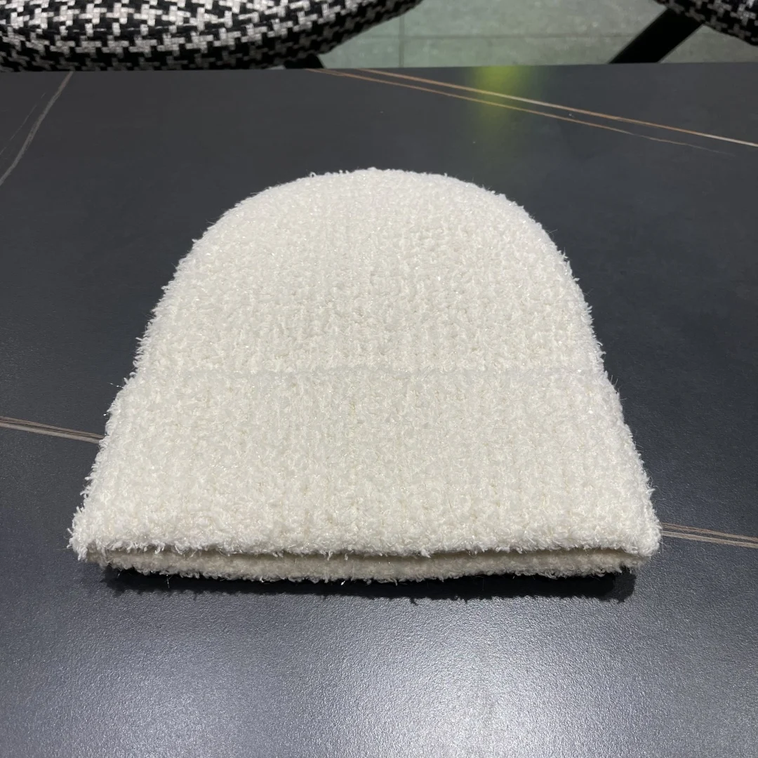 

2025 Autumn and Winter New Fashion Women's Imported Wool Warm Knitted Hat