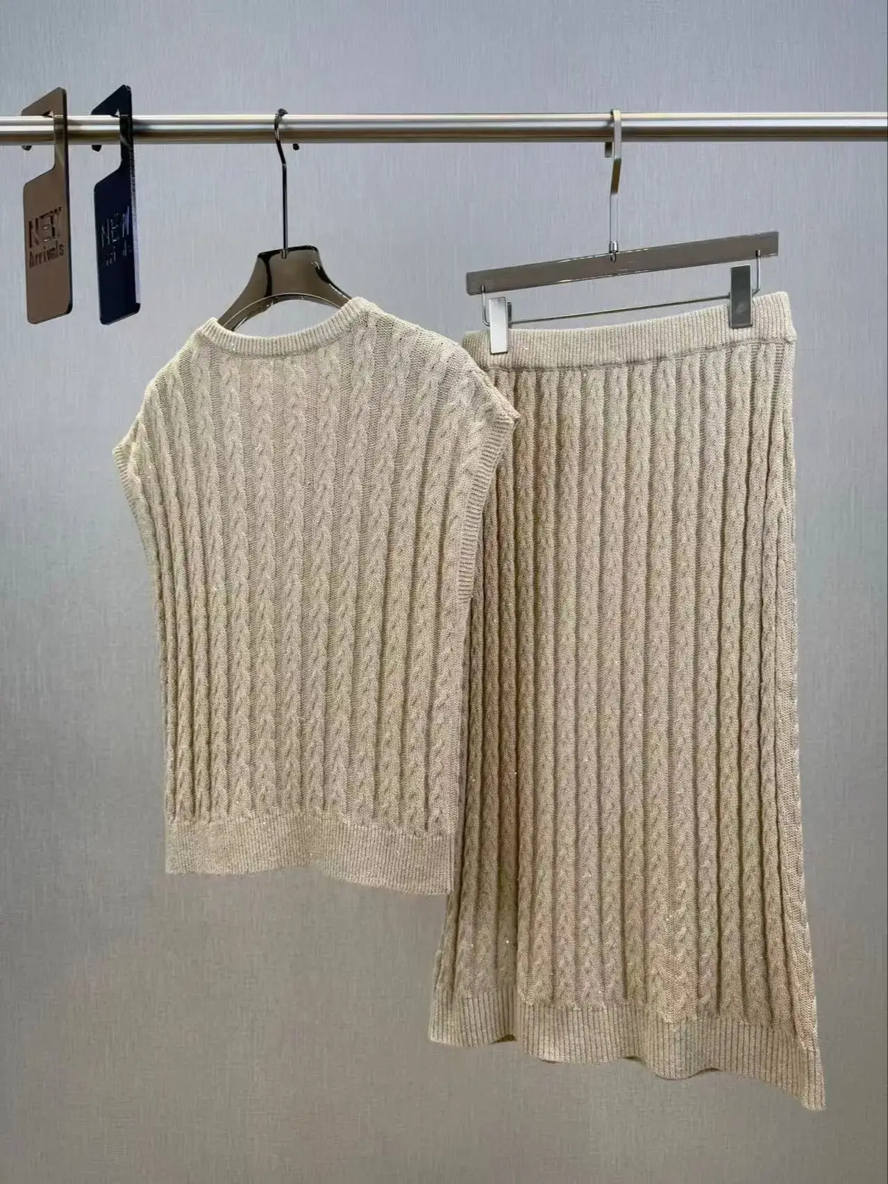 Elegant women's solid color blended cotton linen sequined knitted skirt suit