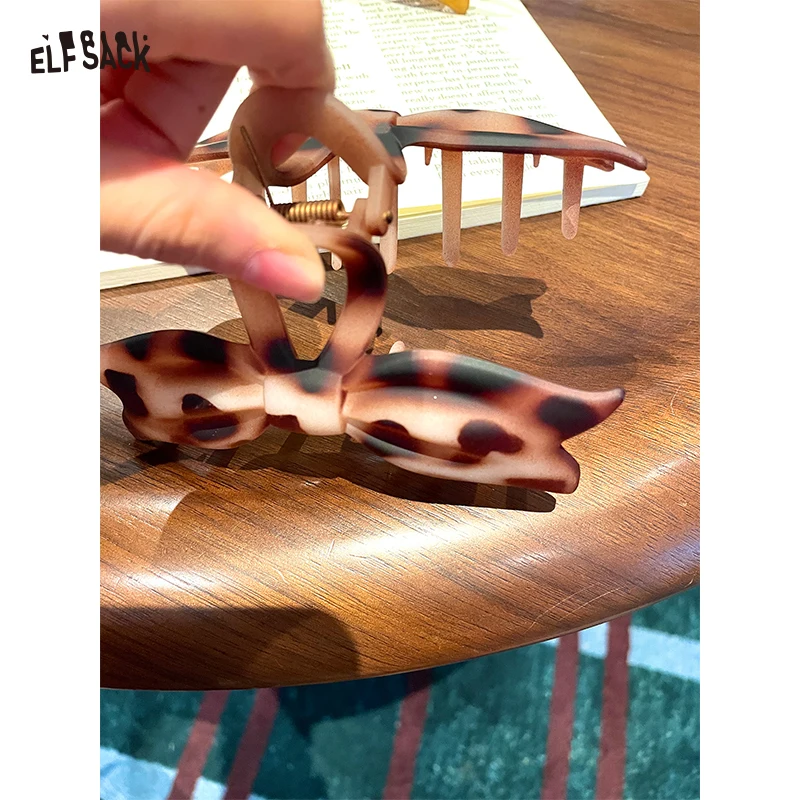 

ELFSACK 2025 Autumn New Arrivals Cute Plastic Polka Dot Tortoise Shell Bow Claw Clip Hair Barrettes