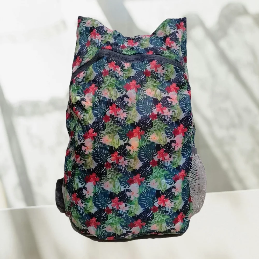 حقيبة ظهر خفيفة الوزن وقابلة للطي - حقيبة سفر مدمجة محمولة للمشي لمسافات طويلة في الهواء الطلق والتخييم والاستخدام اليومي