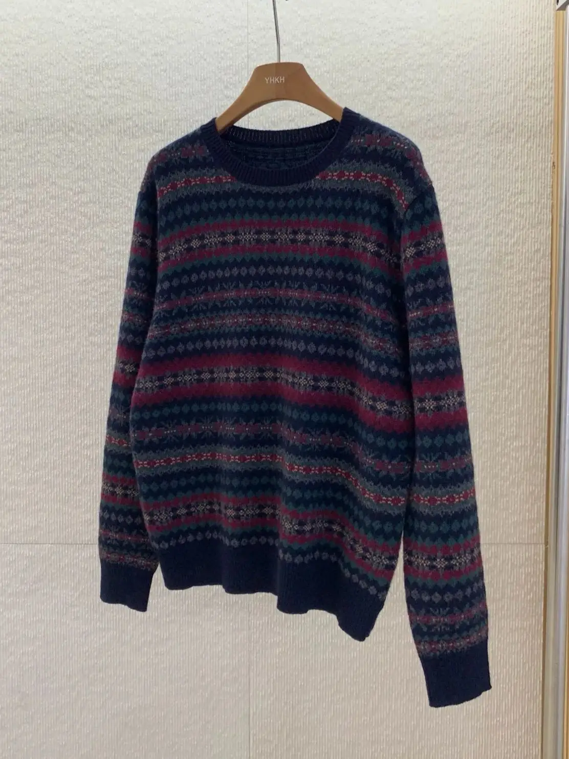 

Women's luxurious winter nordic style jacquard sweater