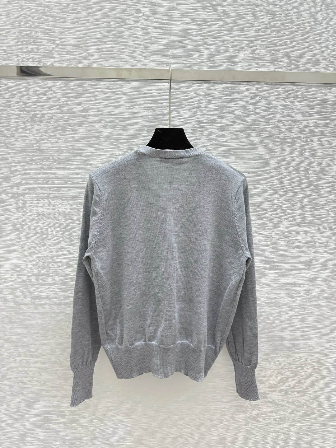 

2025 Autumn/Winter New Design Women's V-neck Knitted Long sleeved Cardigan