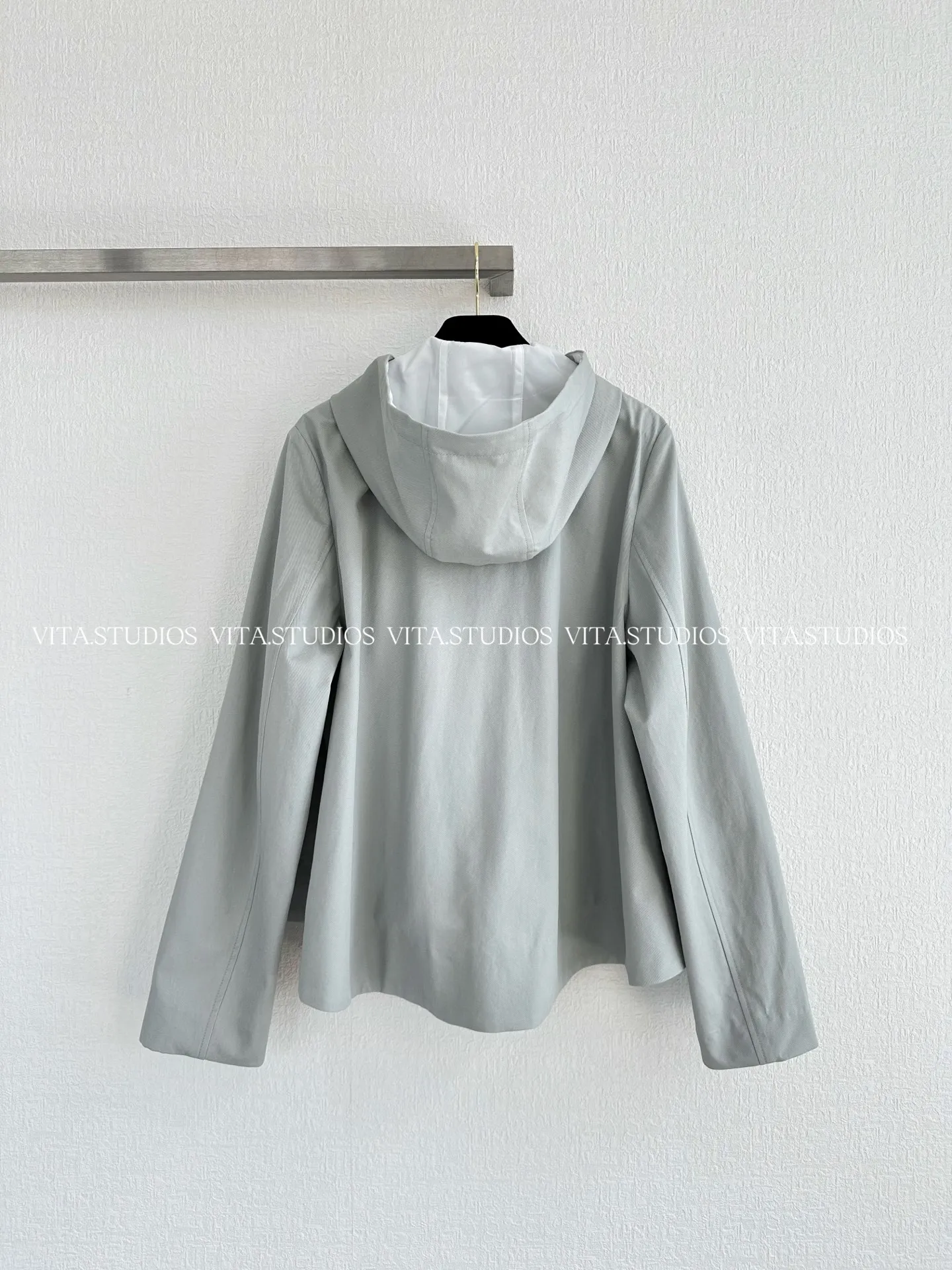 

High Quality 2025 Spring And Summer Women's Embroidery Hooded Cotton Zipper Short Loose Casual Fashion Jacket JQ029