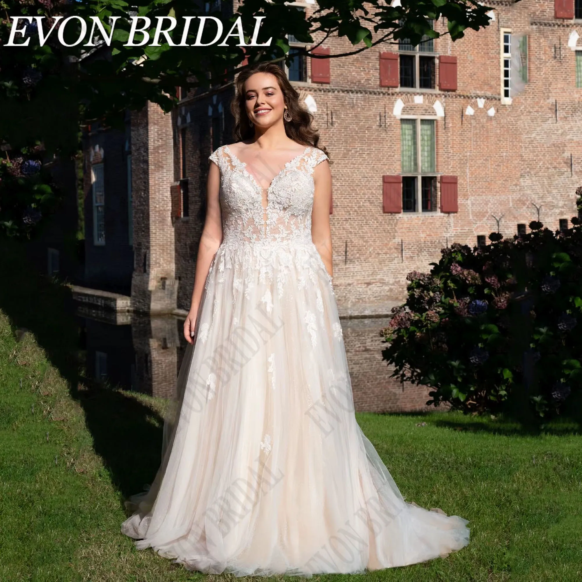 Sparkling Plus Size Wedding Dress Bride A-Line Glitter Tulle Cap Sleeves Robe De Mariée Lace Applique EVON BRIDAL Customized